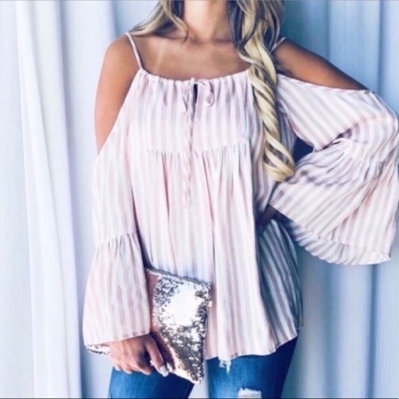 Trindy Clozet Boutique Tops - Soft Pink and White Bell Sleeve Top